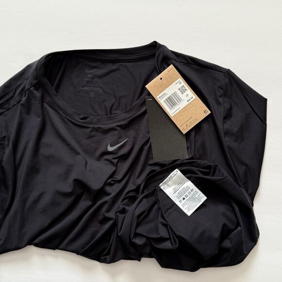 NWT NIKE One Womens Traing Dri-Fit Short Sleeve T Shirt Black with Logo - Picture 2 of 3